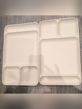 Tupperware Food Tray Set